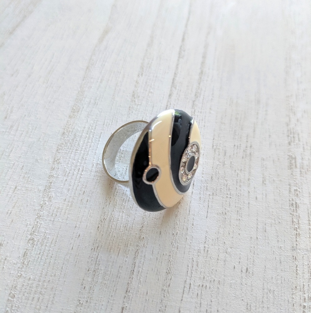 Black/Cream Ring with Bling! Costume Ring!